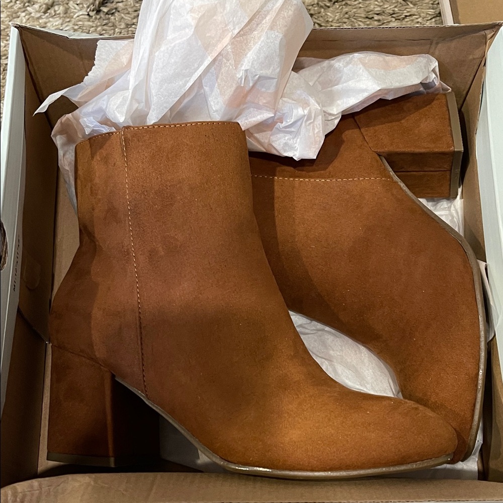 Sonoma Women's Brown Ankle Booties